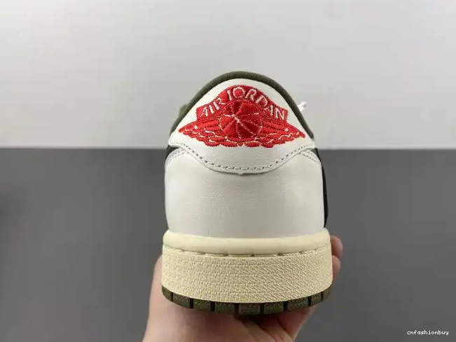 MEDIUM AIR OG TRAVIS 1 LOW JORDAN OLIVE X DM7866-200 SCOTT 0607